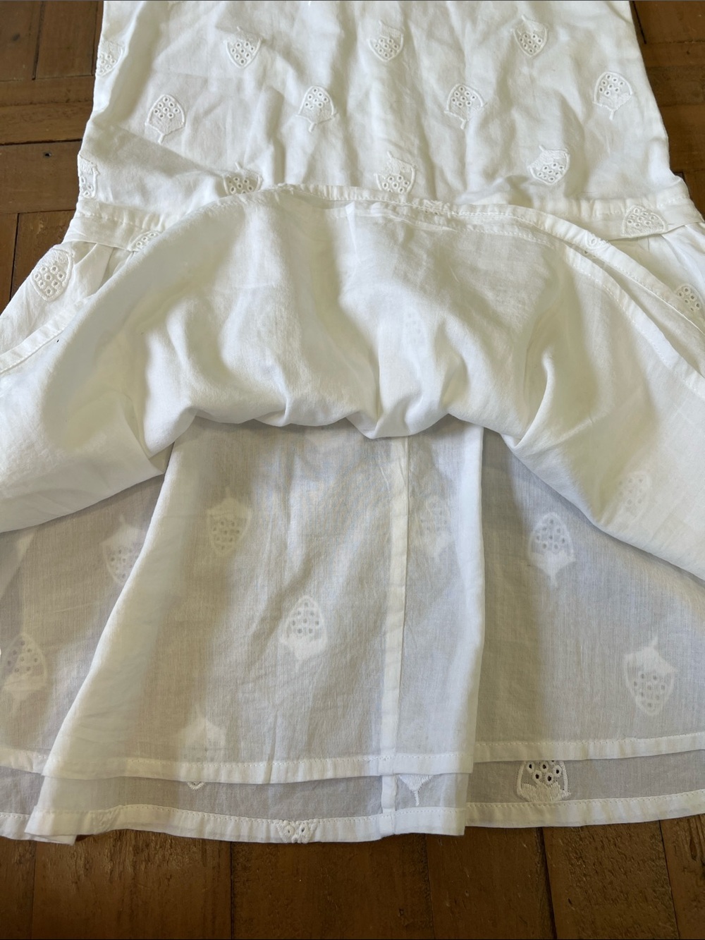 Mini Boden white strawberry embroidered drop waist sleeveless dress 7-8 years - Picture 4 of 6